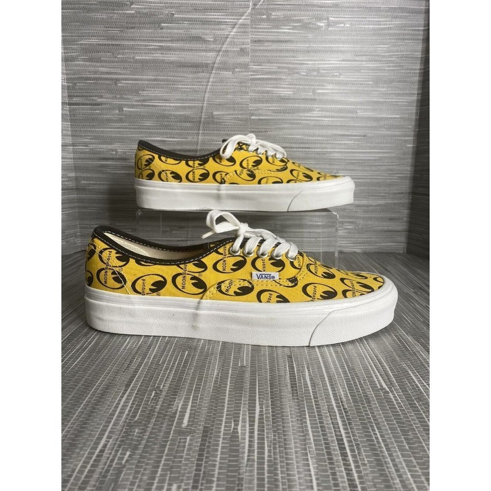 VANS Womans Mooneyes x Authentic 44 DX 'Anaheim Factory Yellow Size 9